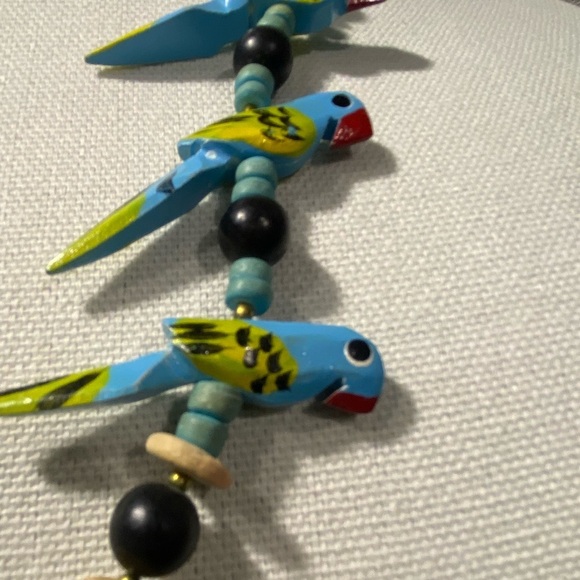 Wooden Beaded Tropical Bird Necklace - Picture 2 of 3